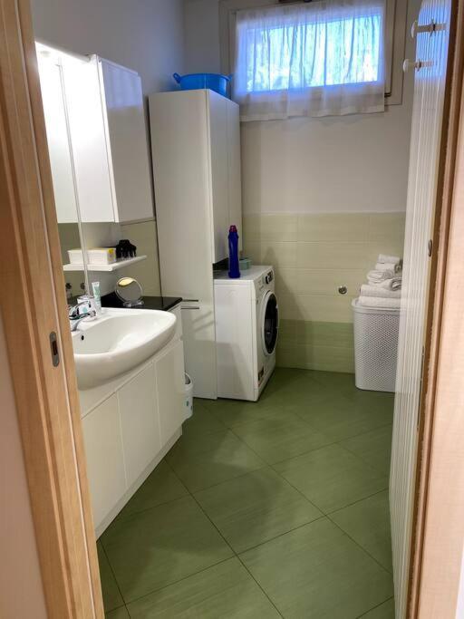 Casa Vacanza Veronica Con Giardino Verbania Kültér fotó
