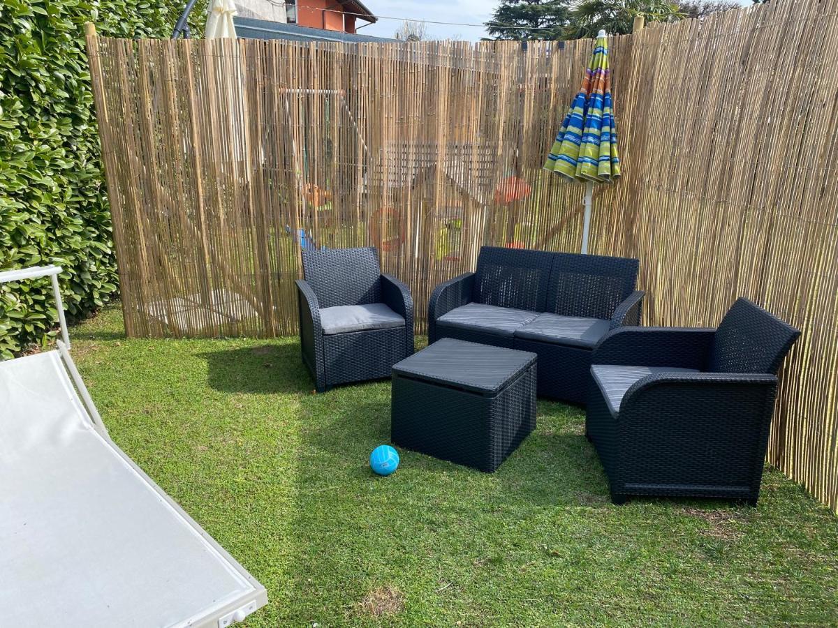 Casa Vacanza Veronica Con Giardino Verbania Kültér fotó