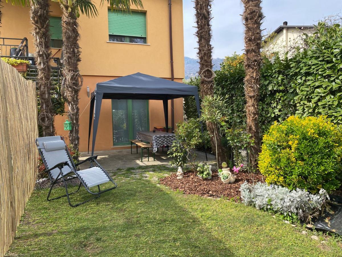 Casa Vacanza Veronica Con Giardino Verbania Kültér fotó